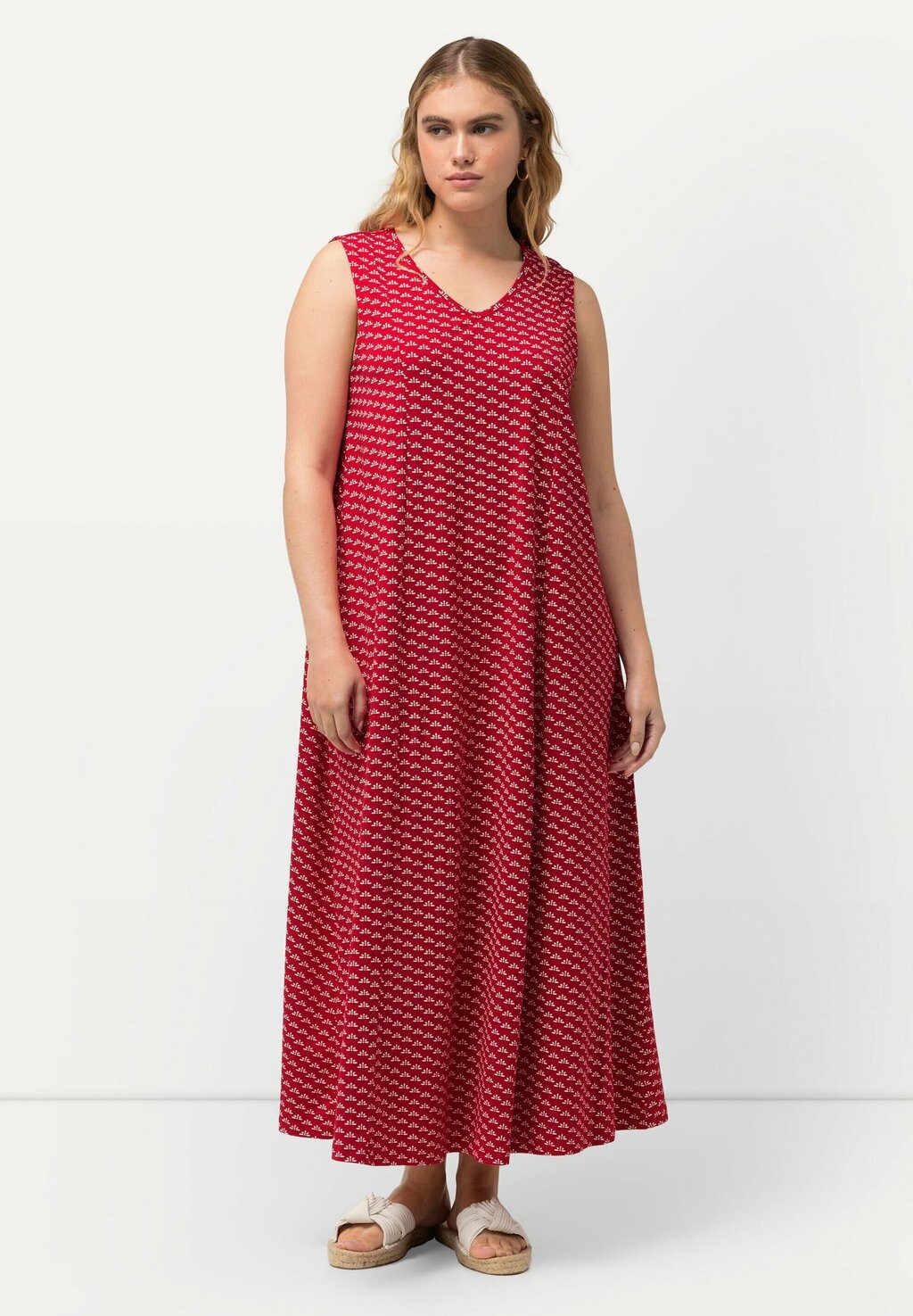

Длинное платье SLEEVELESS V-NECK Ulla Popken, красный