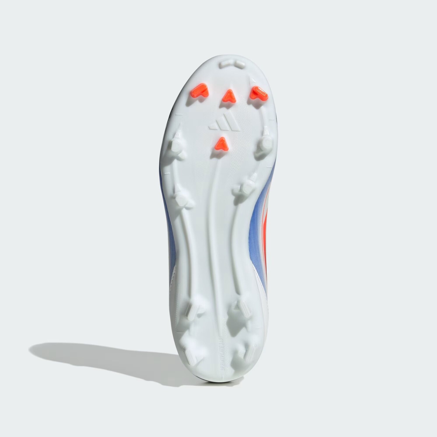 Футбольные бутсы для игры на разных покрытиях F50 League Adidas, цвет Cloud White/Solar Red/Lucid Blue — фото 4