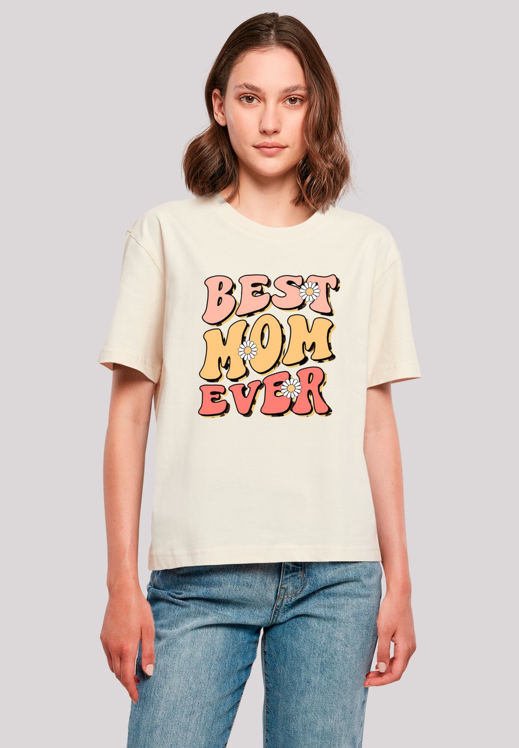 

Футболка с принтом MOTHERS DAY BEST MOM EVER RETRO TYPOGRAPHY FLORAL ACCENT F4NT4STIC, песочный