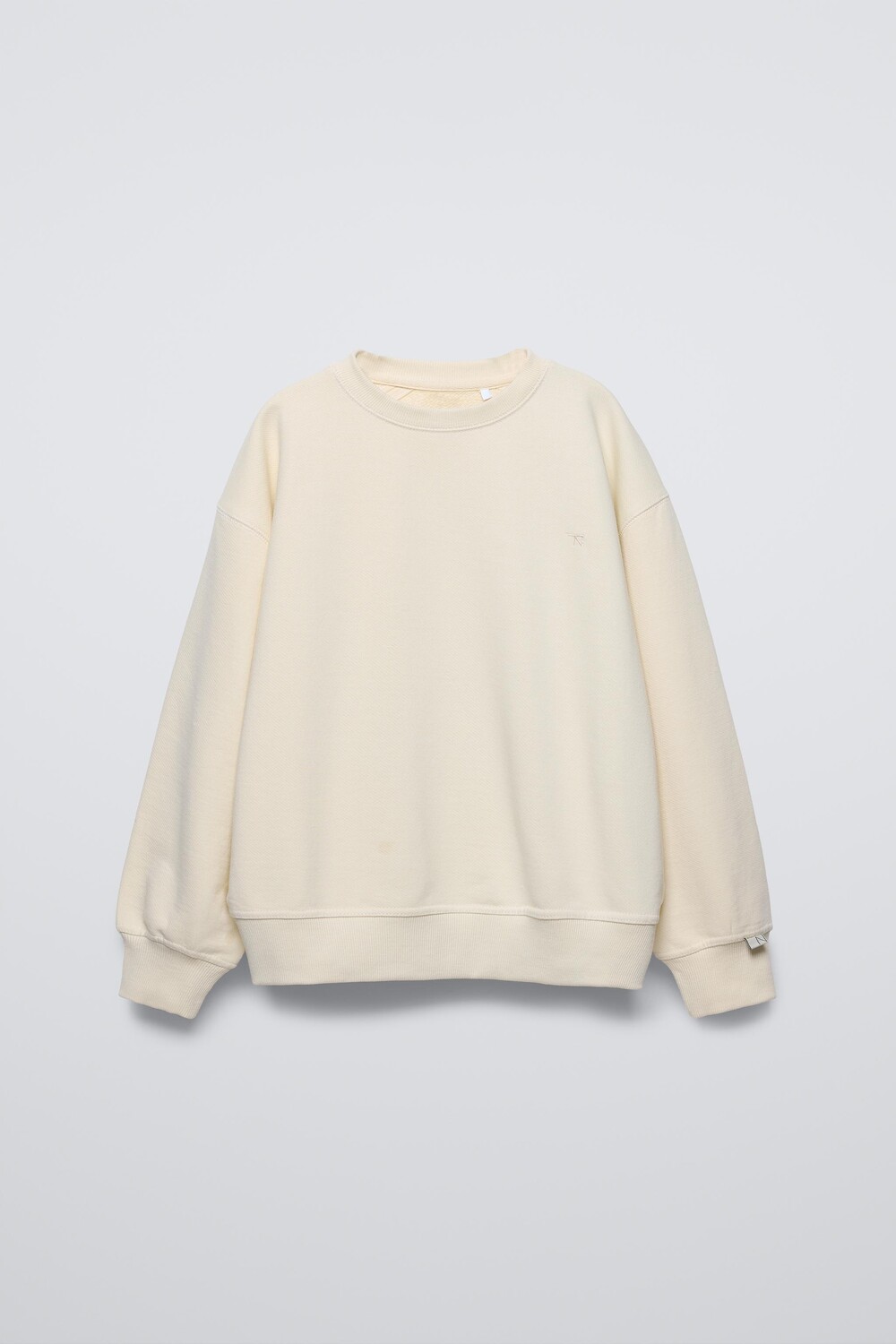 

Вышитая толстовка ZARA, экрю