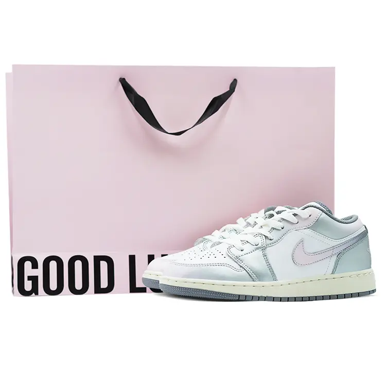 

Кроссовки Air Jordan 1 Vintage Basketball Shoes Women's Low-top Silver Beauty Powder, серебряный, Серый, Кроссовки Air Jordan 1 Vintage Basketball Shoes Women's Low-top Silver Beauty Powder, серебряный