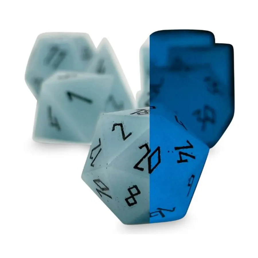 

Игральные кости со светящимся синим драгоценным камнем (7 кубиков), Gemstone Dice (Norse Foundry)