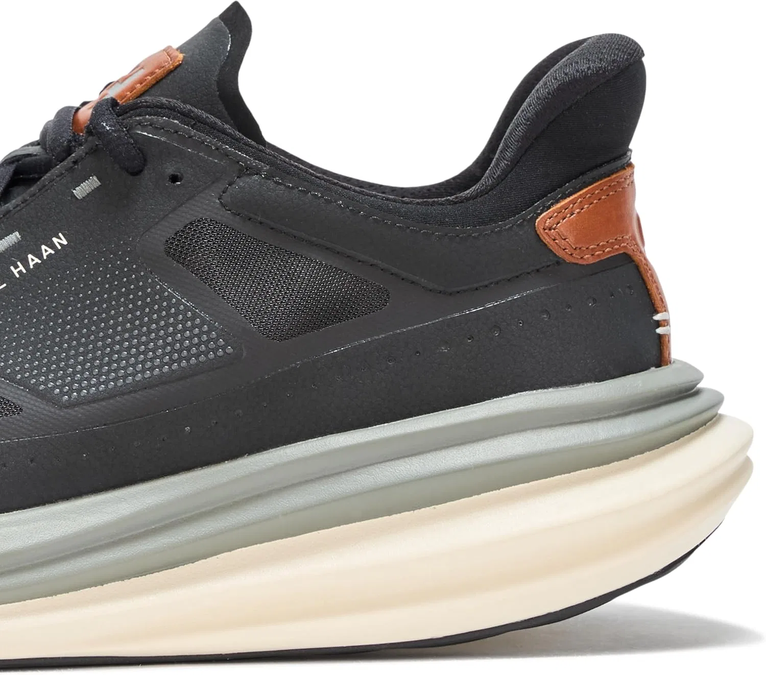 Мужские беговые кроссовки Cole Haan Original Grand Quadstar, Black British Tan Periscope — фото 4