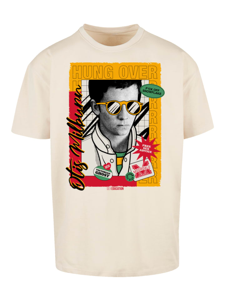 

Футболка большого размера с изображением Отиса Хунга на песке. F4NT4STIC