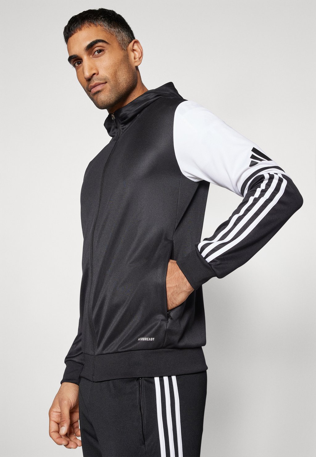 Тренировочная куртка SQUADRA25 HOODIE adidas Performance, черный — фото 4