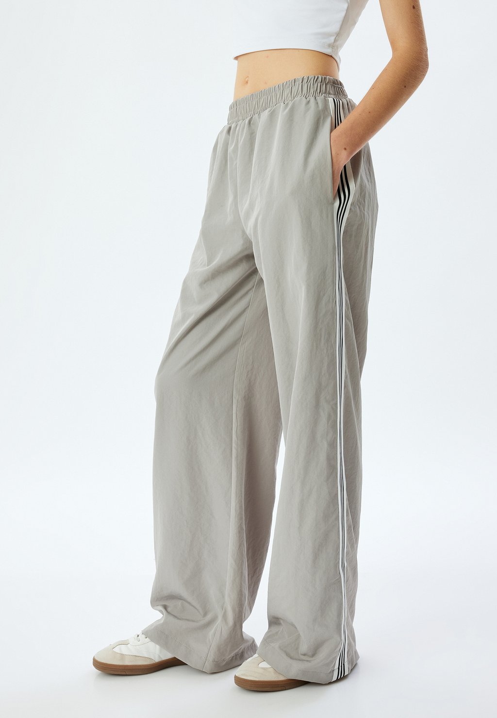 

Спортивные брюки Koton, серый