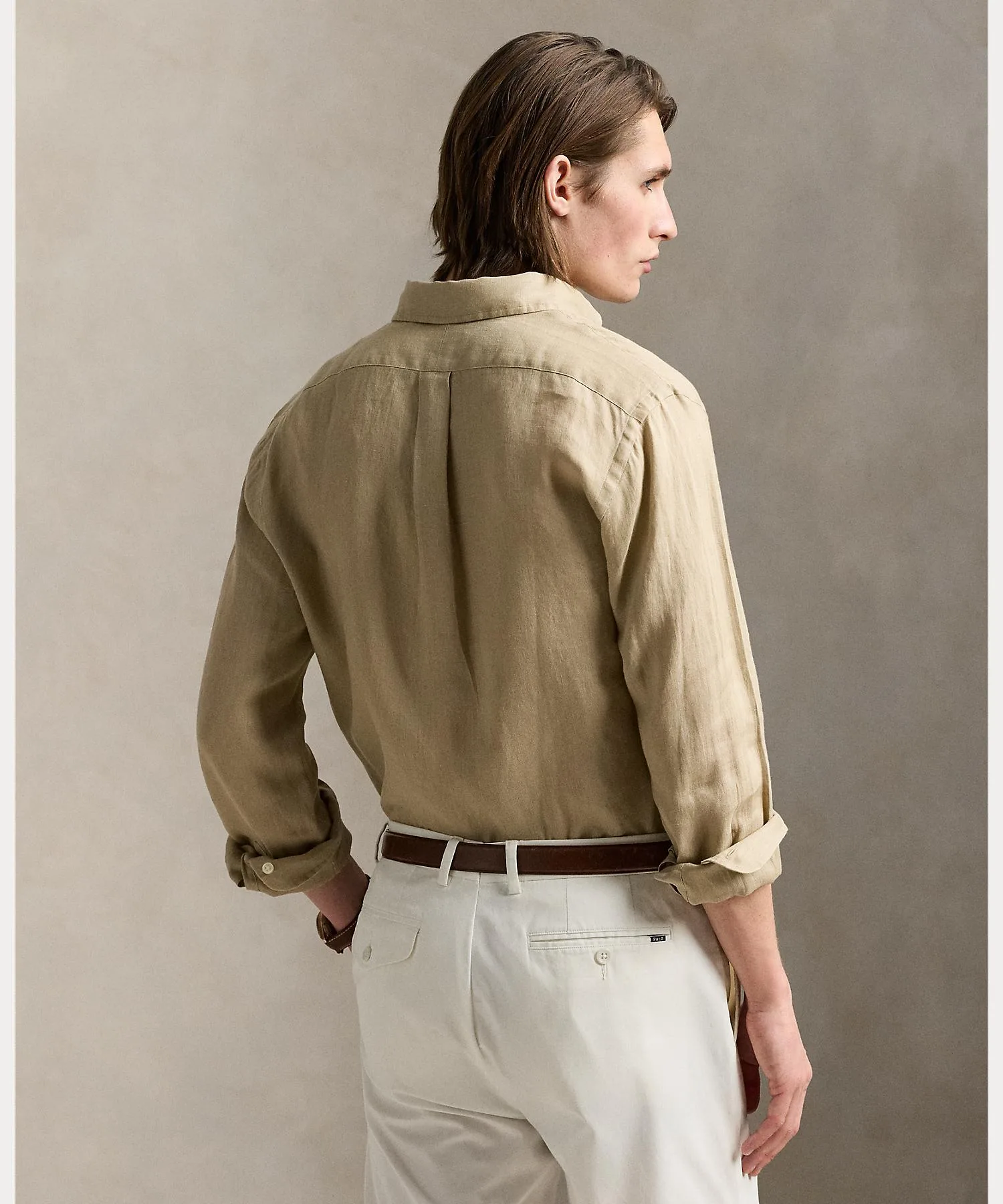 Мужская рубашка из льна классического кроя с вышивкой лошади Polo Ralph Lauren коричневая — фото 4