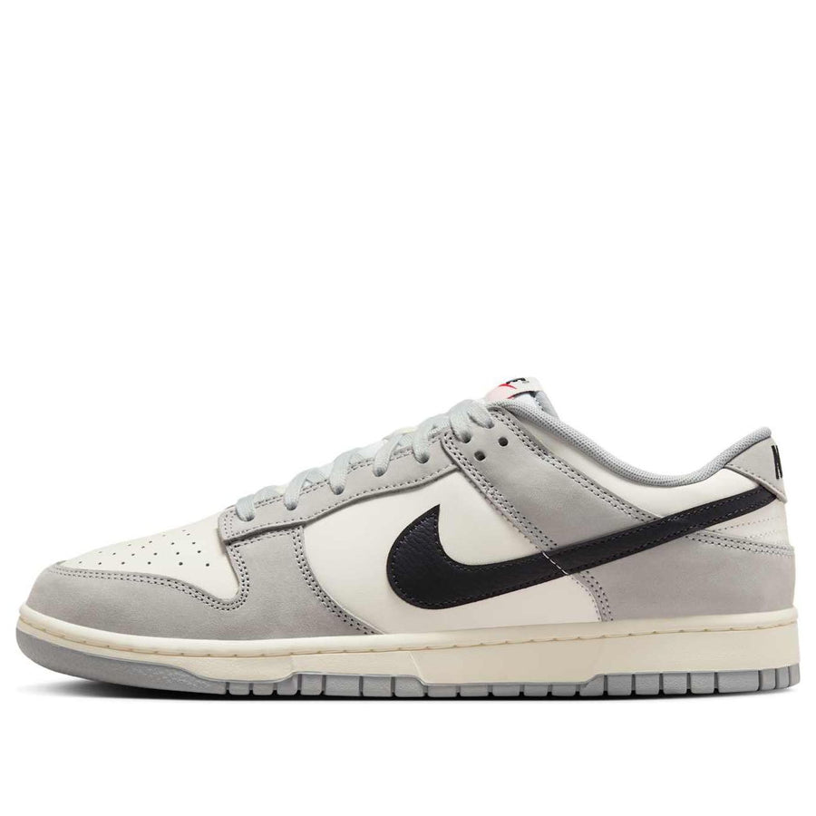 

Кроссовки Nike Dunk Low 'Smoke Grey Black', серый