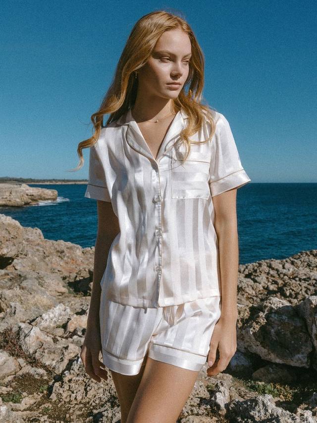 

Сатиновый короткий комплект пижамы Chelsea Peers, Off White/Cream