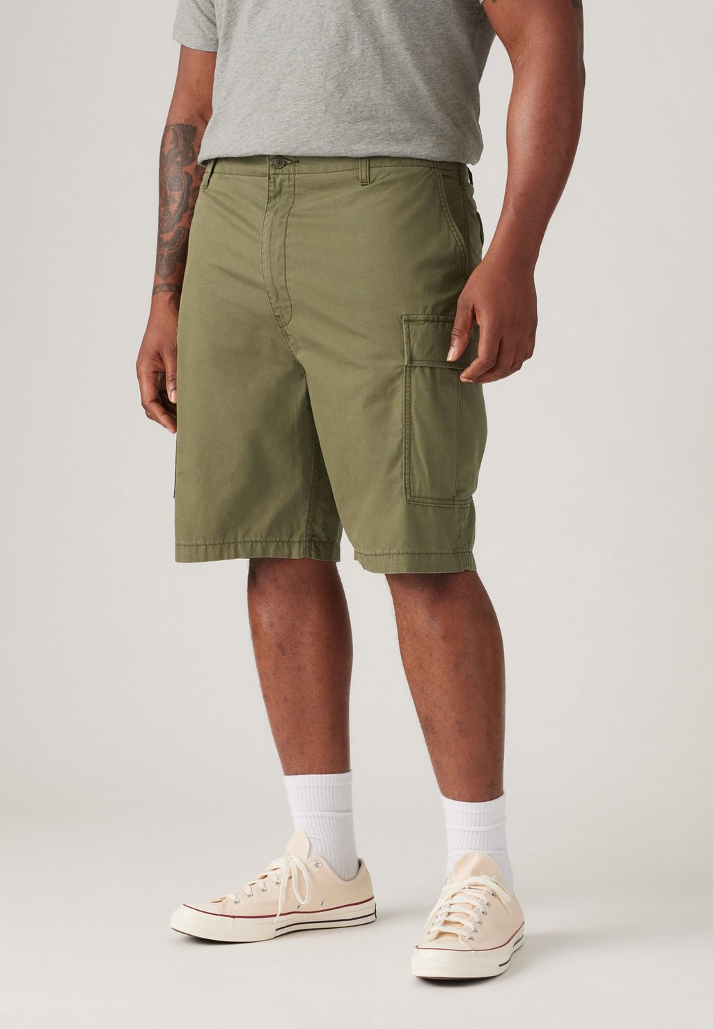 

Шорты CARRIER Levi's Plus, оливковый