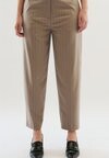 

Брюки KBMILANO STRIPE CARROT Karen By Simonsen, светло-коричневый