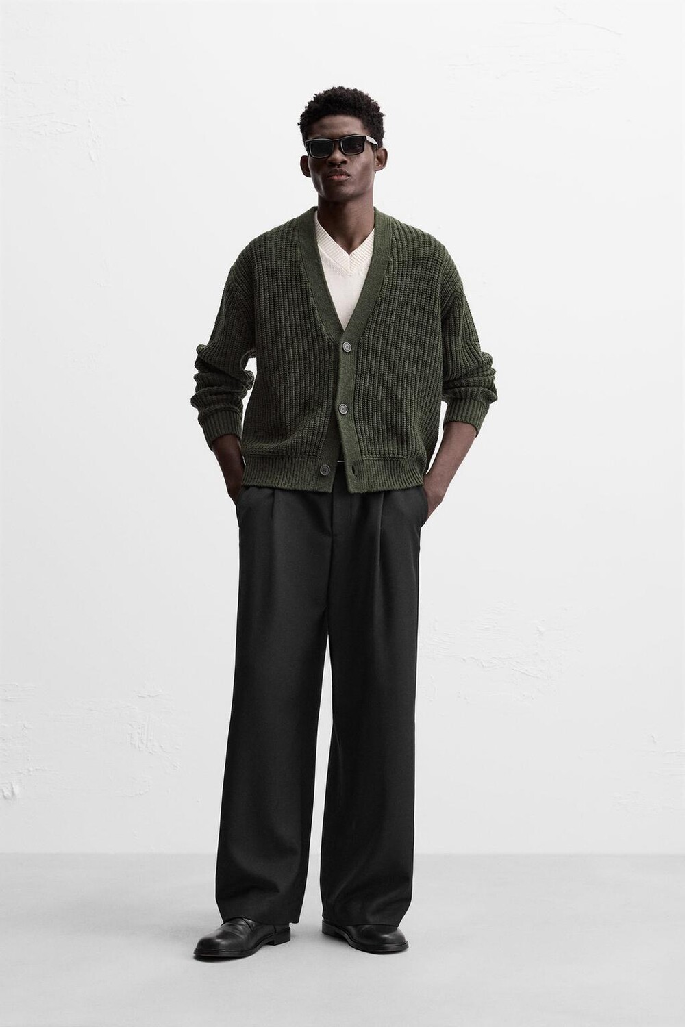 

Текстурный кардиган в рубчик ZARA, хаки