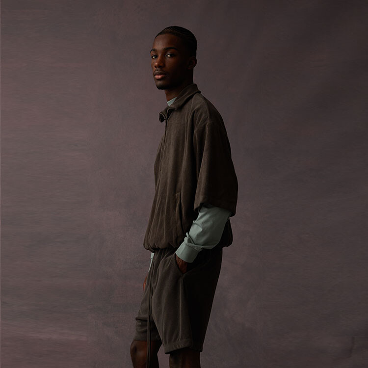 Drop2 SS23 Рубашка мужская Off Black Fear Of God Essentials, черный — фото 4