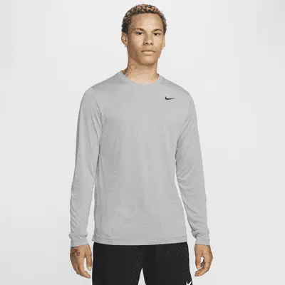 

Футболка Nike Dri-FIT Legend, цвет Tumbled Grey/Flat Silver/Heather/Black
