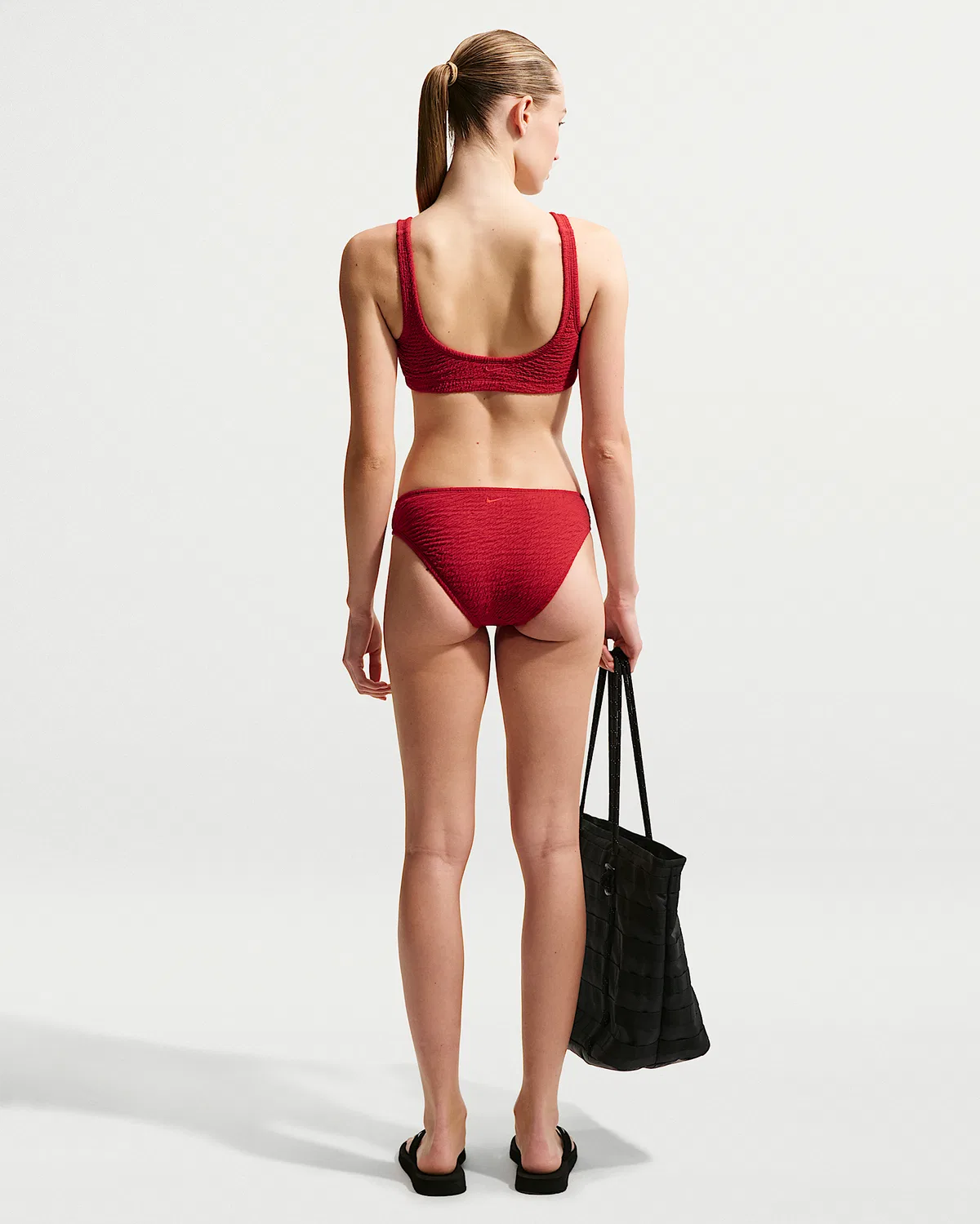 Женские плавки Nike Swim Shoreline Texture Hipster, Gym Red — фото 4