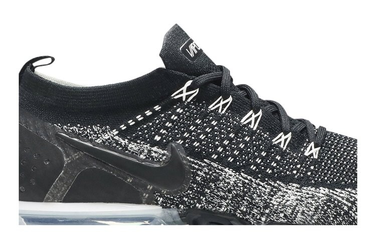 Кроссовки Nike Air VaporMax 2 Flyknit 'Orca', черный — фото 2