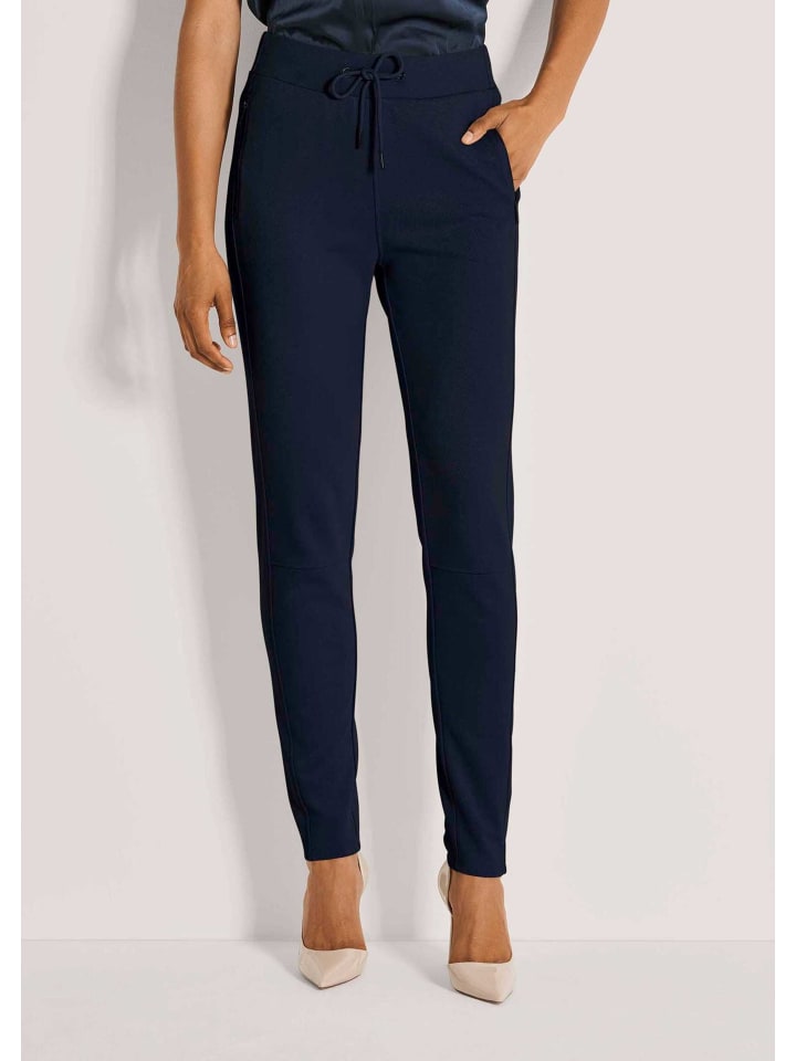 

MADELEINE Эластичные спортивные брюки с карманами, темно-синего цвета