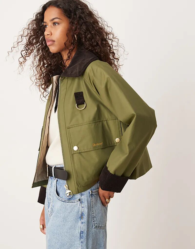 

Куртка Nora Casual цвета темный мох/светлый песок/темный мох Barbour
