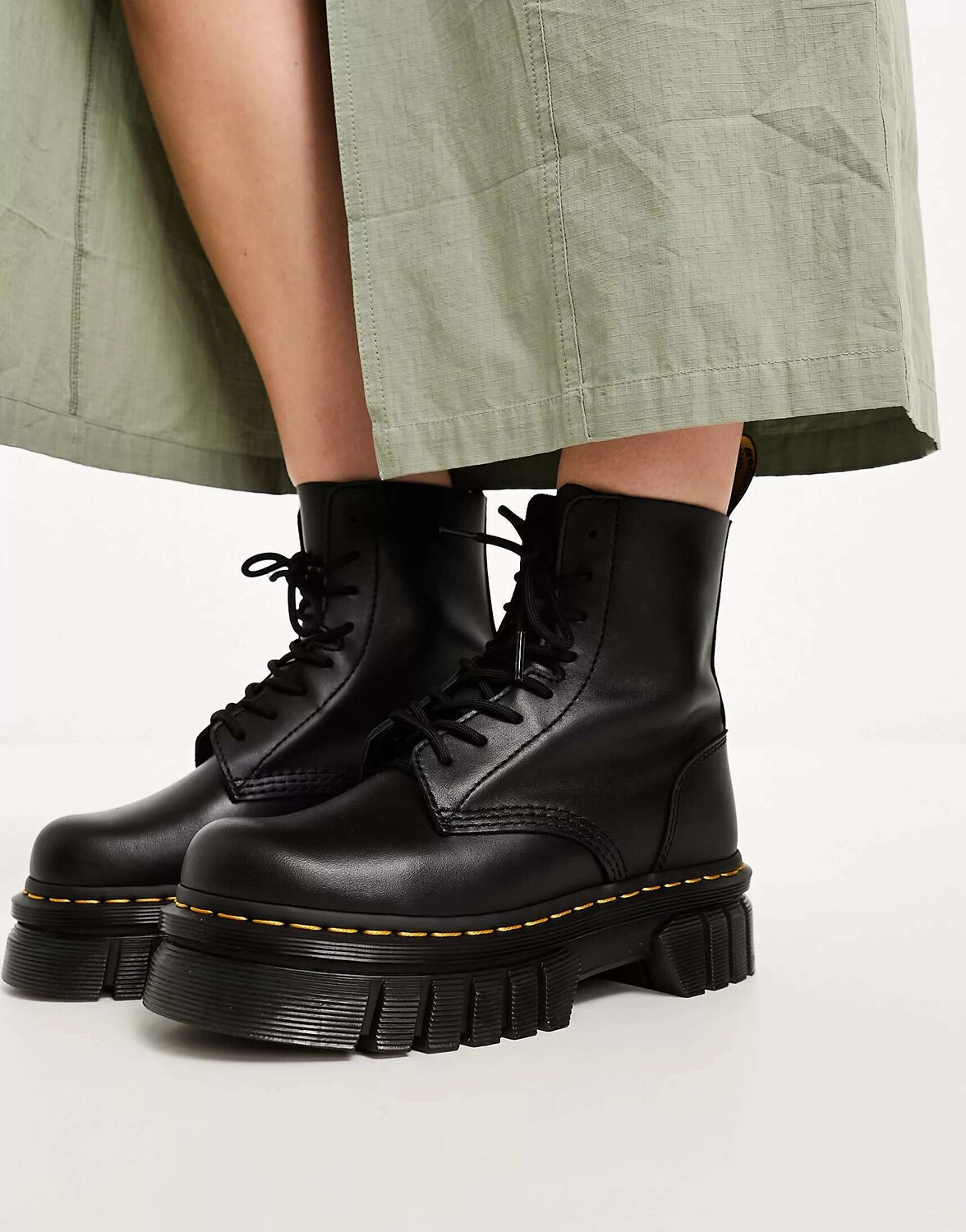 Черные ботинки со шнуровкой и массивной подошвой Dr Martens Audrick 8-Eye