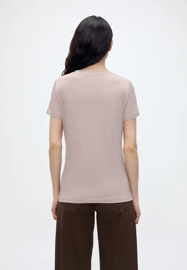 Футболка Esogo basic t-shirt Boss, светло-розовый — фото 3