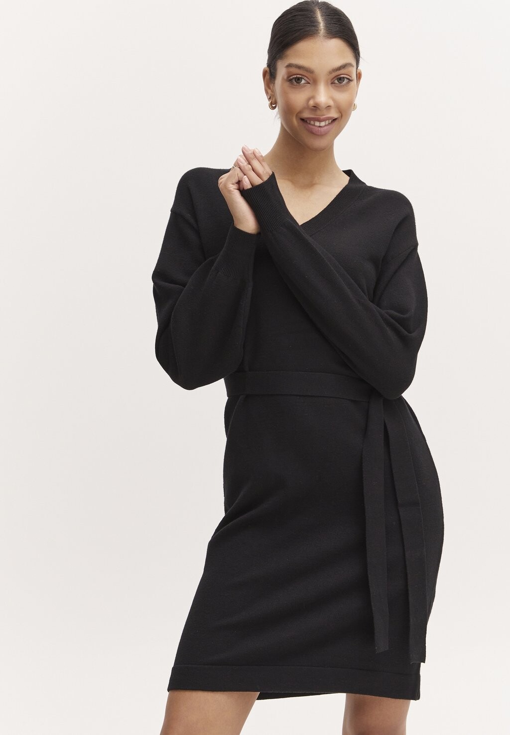 

Платье b.young BYNONINA VNECK, черный