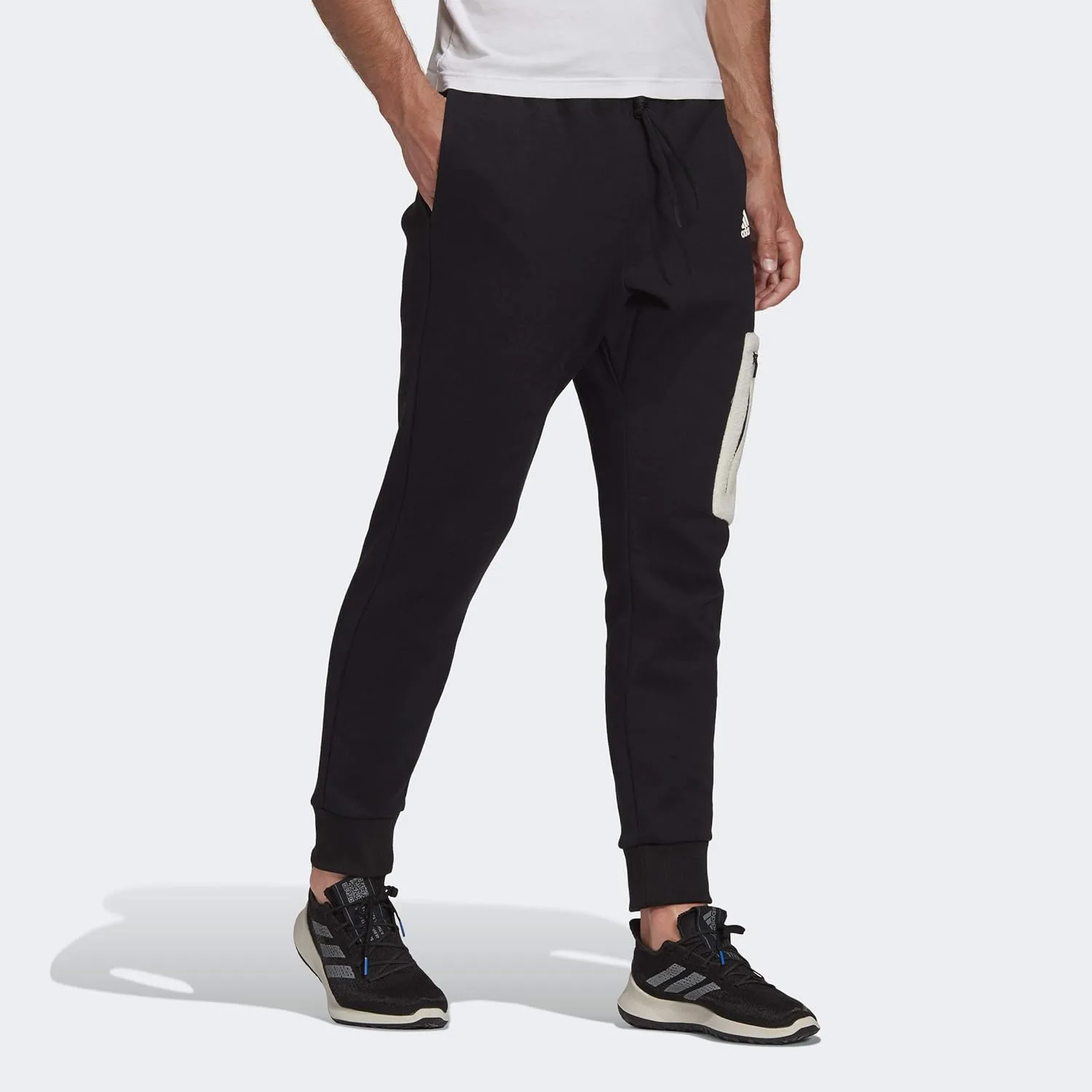 Мужские зимние спортивные брюки Adidas Badge of Sport, черный/кремовый — фото 4
