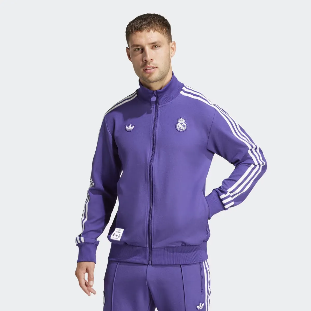 

Мужская куртка Adidas от Real Madrid Terrace Icons, цвет Violeta