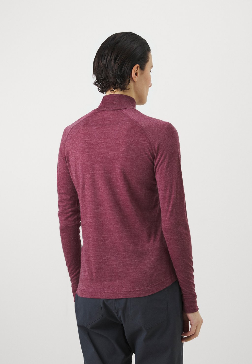 

Джемпер ACTIVIST TURTLENECK Houdini, красный
