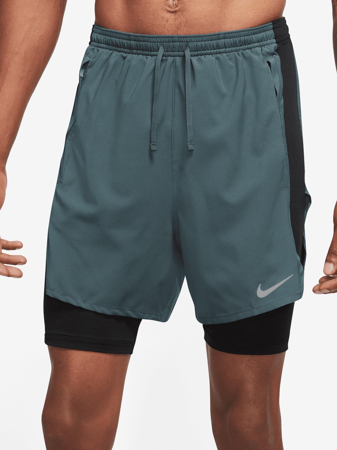 

Шорты Nike M NK RDVN 8IN HYB STRIDE, черный