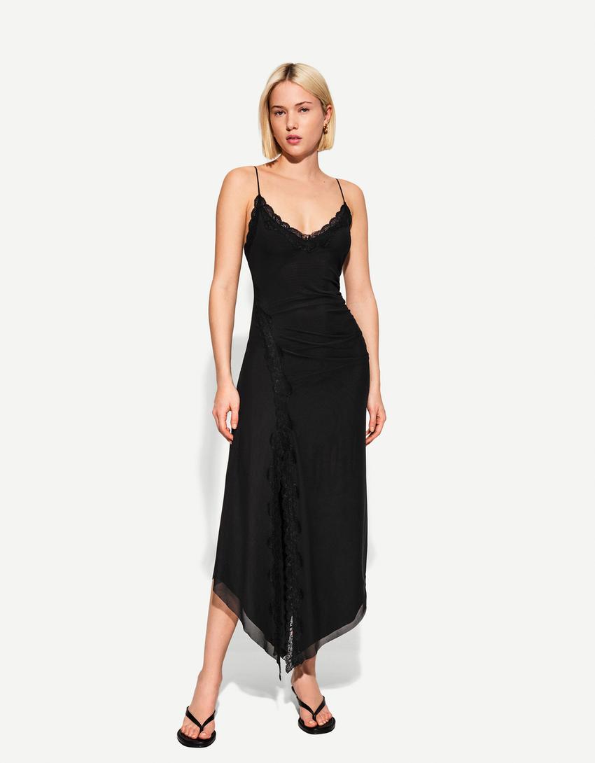

Платье миди из кружевного тюля Bershka, черный
