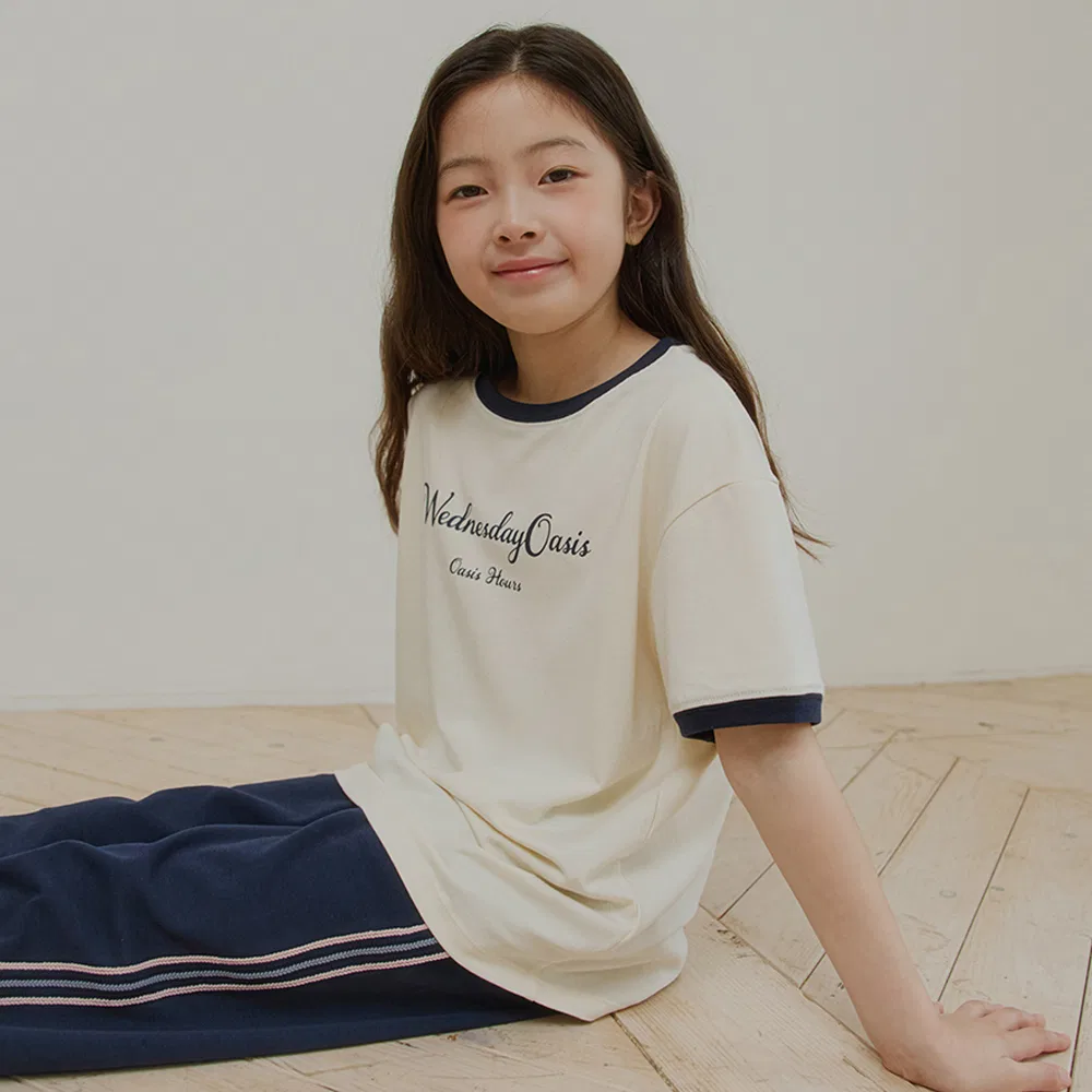 Детская футболка Oasis Logo Ringer кремового цвета от Wednesdayoasis Kids — фото 2