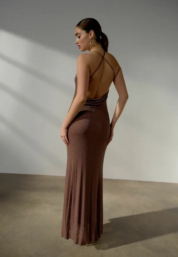 Платье макси Regular fit cowl back hotfix sparkle, Next, шоколадно-коричневый — фото 2