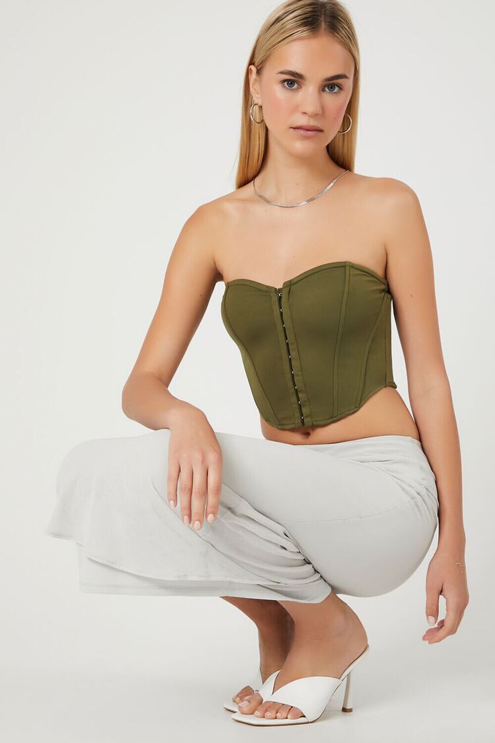 

Корсетный топ-труба с крючками на конце Forever 21, кипарис