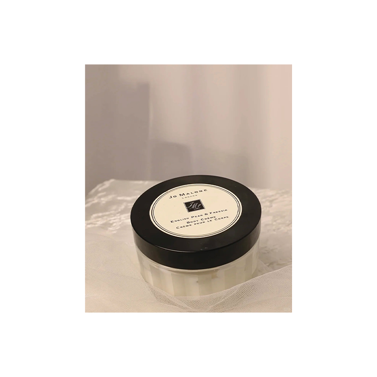 Крем для лица Jo Malone London — Увлажняющий UK Pear And Freesia Hydrating Cream, 50 мл — фото 3