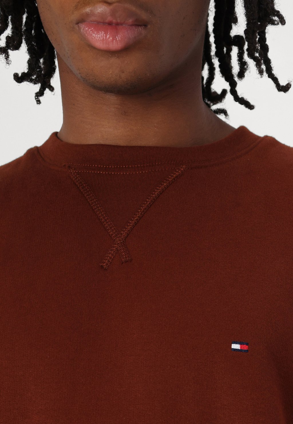 

Толстовка SEASONAL CREW NECK Tommy Hilfiger, коричневый