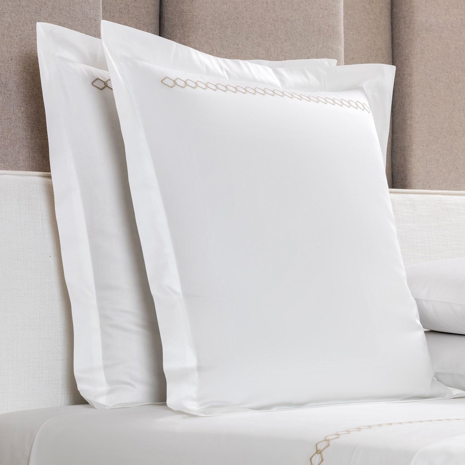 

Frette Ромб с вышивкой в европейском стиле, цвет White/Birch