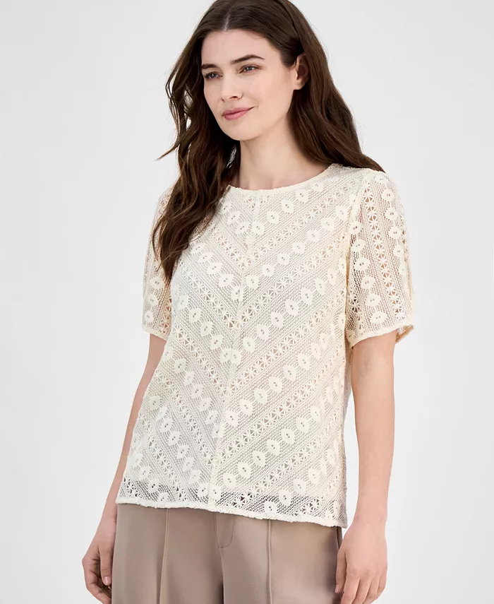 

Короткий топ с кружевом Petite Lace Short-Sleeve Top Anne Klein, коричневый/бежевый