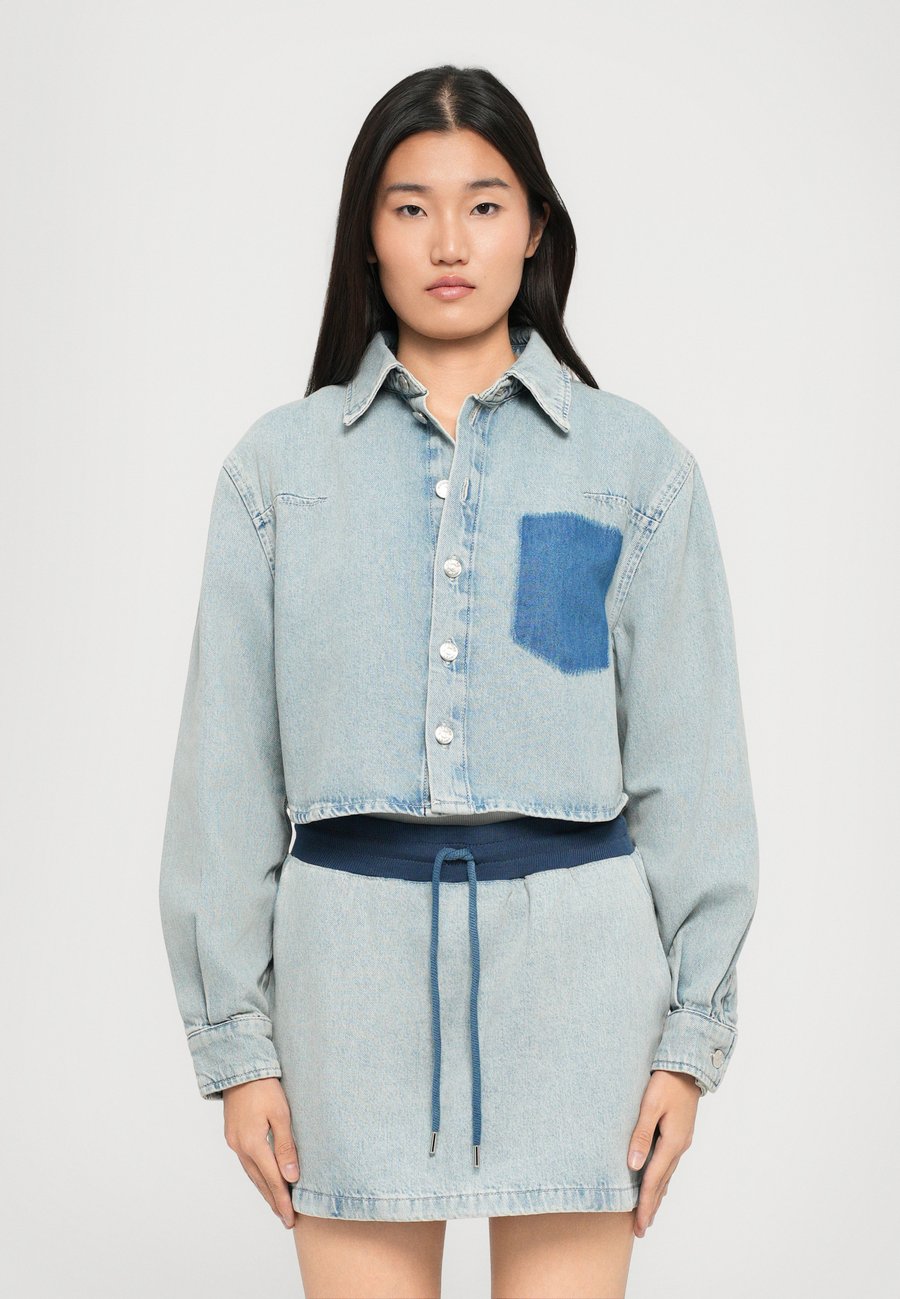 

Блуза MOSCHINO JEANS Button-down blouse, Light Blue/Blue