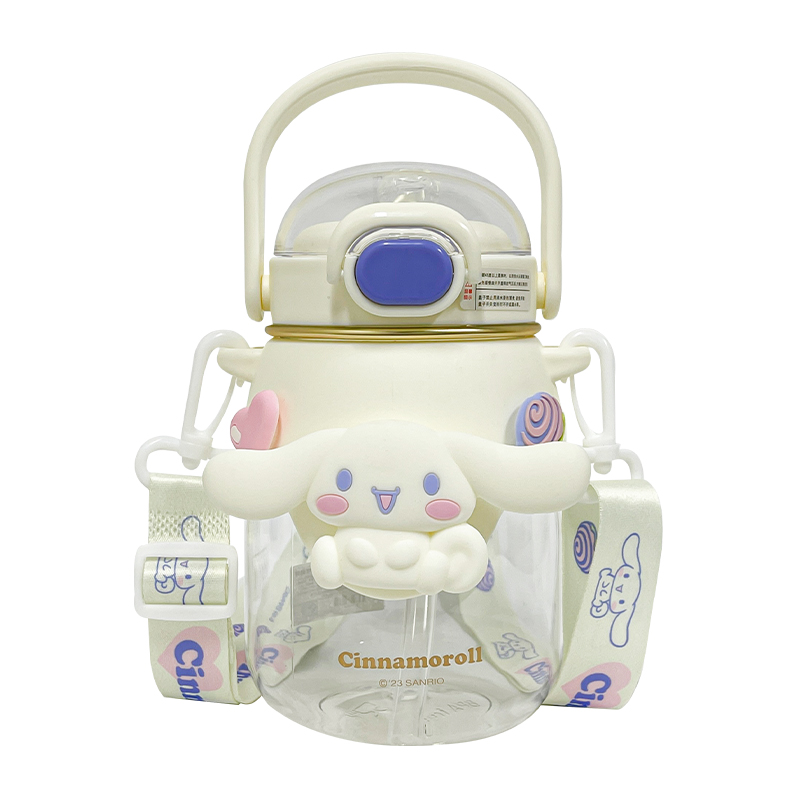 

Пластиковые стаканы для воды Sanrio, красный