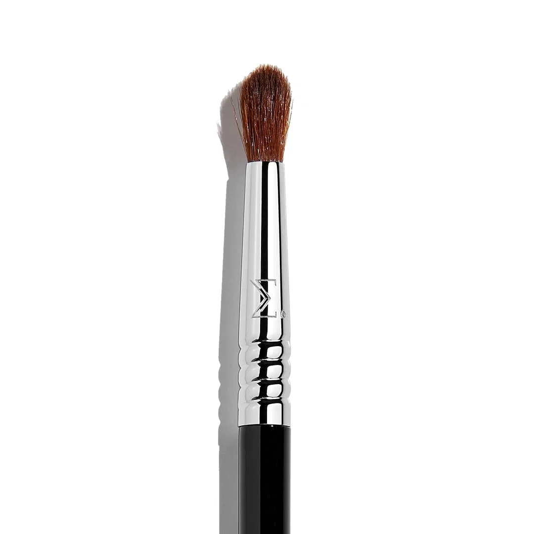 Кисть для растушевки теней «E42 Precision Firm Blender Brush» от Sigma Beauty Sigma Beauty — фото 2