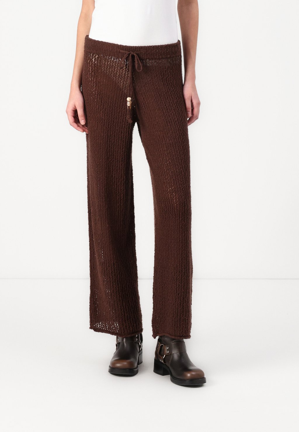 

Брюки PANT Abercrombie & Fitch, коричневый