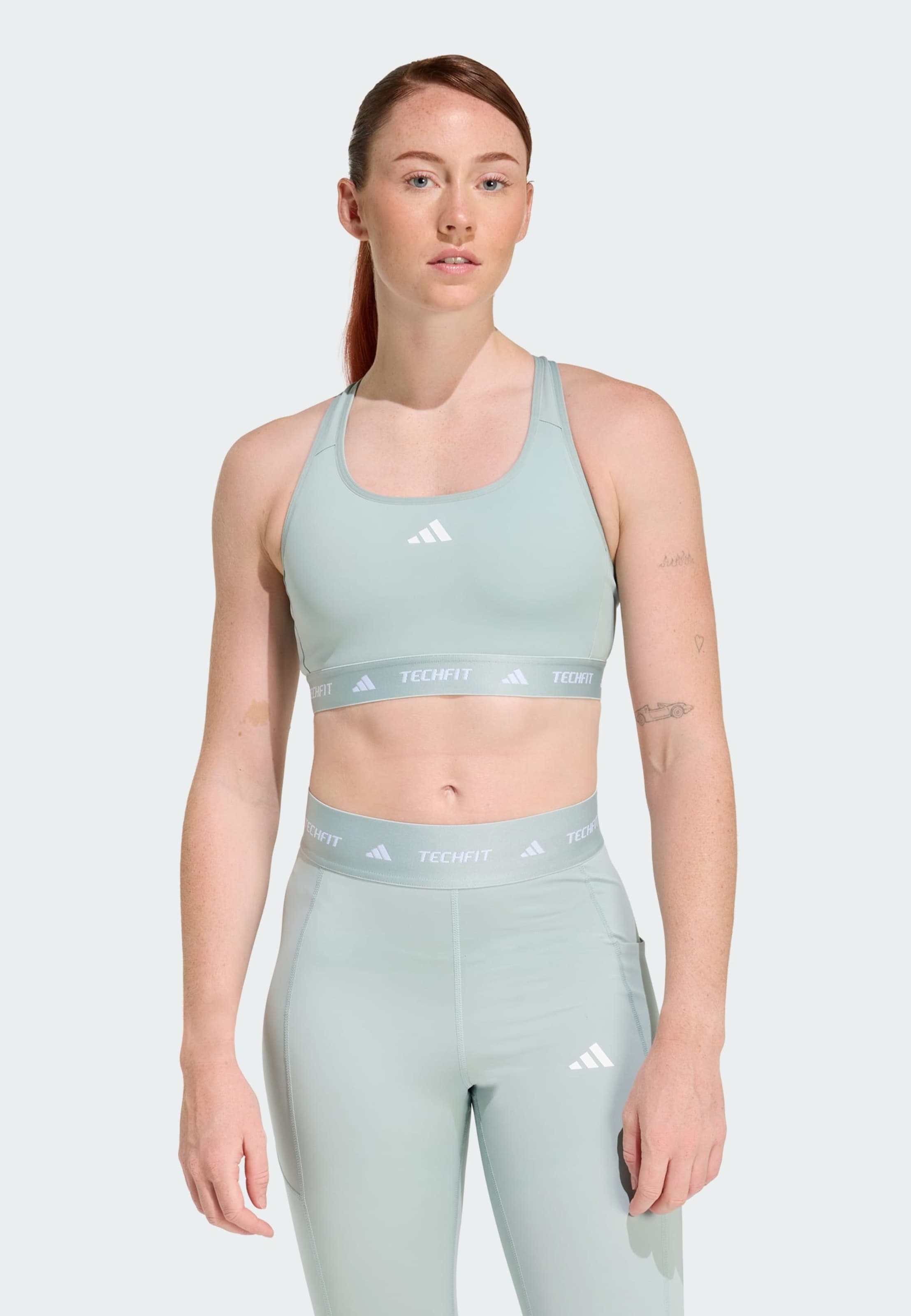 Adidas Performance Спортивный бюстгальтер-бралетт 'TECHFIT' в светло-зеленом цвете — фото 3