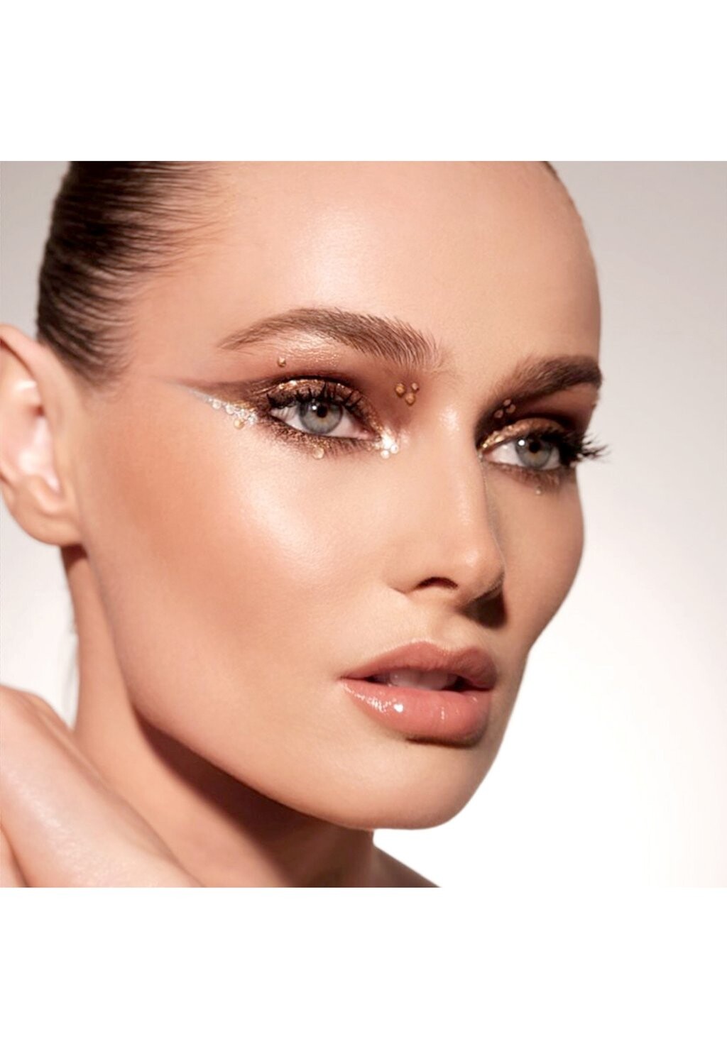 

Бронзер SKIN FETISH: DIVINE BRONZER PAT McGRATH LABS, цвет розового золота