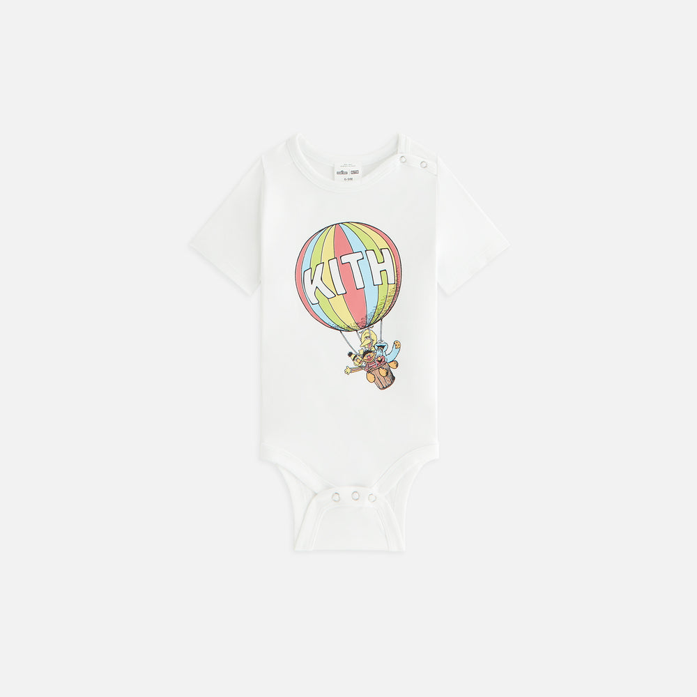 

Детское боди Kith Baby for Sesame Street Air Balloon Bodysuit, белый
