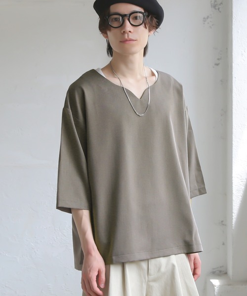 

Футболка с коротким рукавом и вырезом-капелькой Improves, цвет хаки