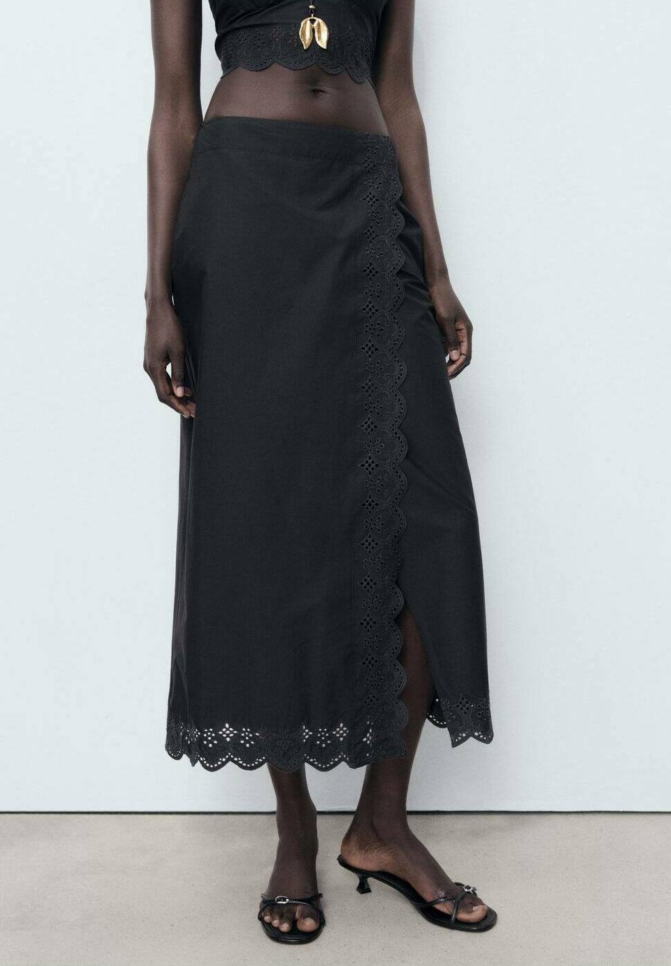 

Юбка А-силуэта Wrap skirt Mango, черный