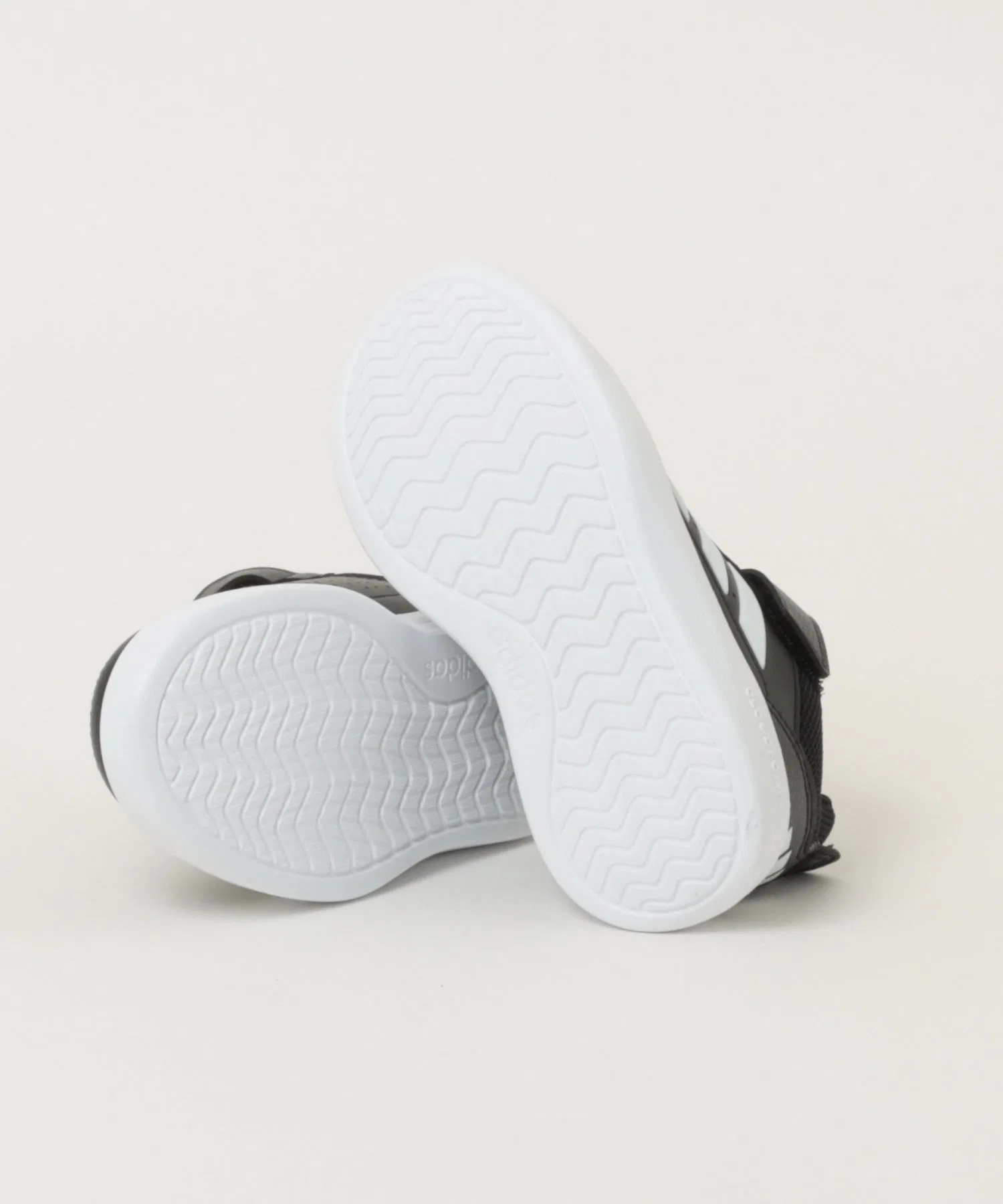 Детские кроссовки Adidas TENSAUR SPORT LITE K для активных детей чёрные — фото 3