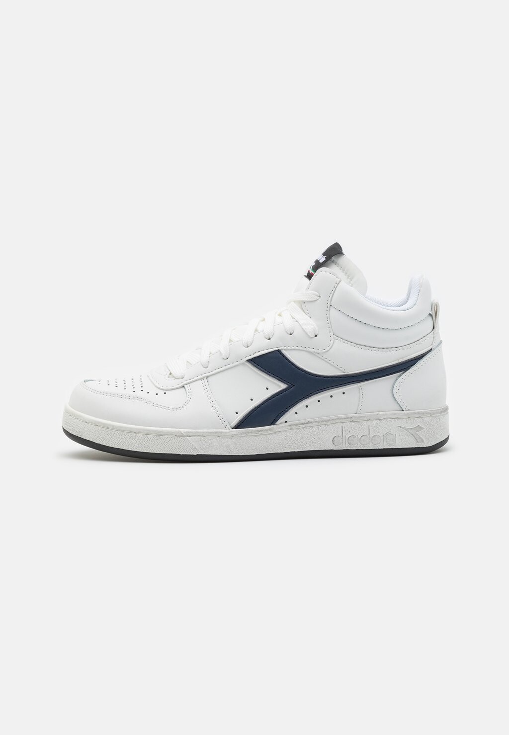 

Высокие кроссовки Diadora
