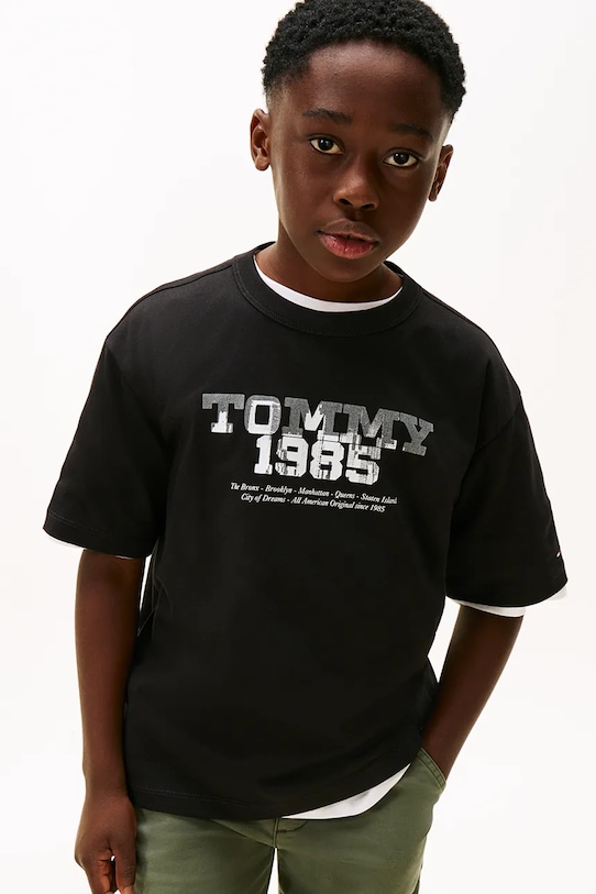 

Детская хлопковая футболка Tommy Hilfiger, черный