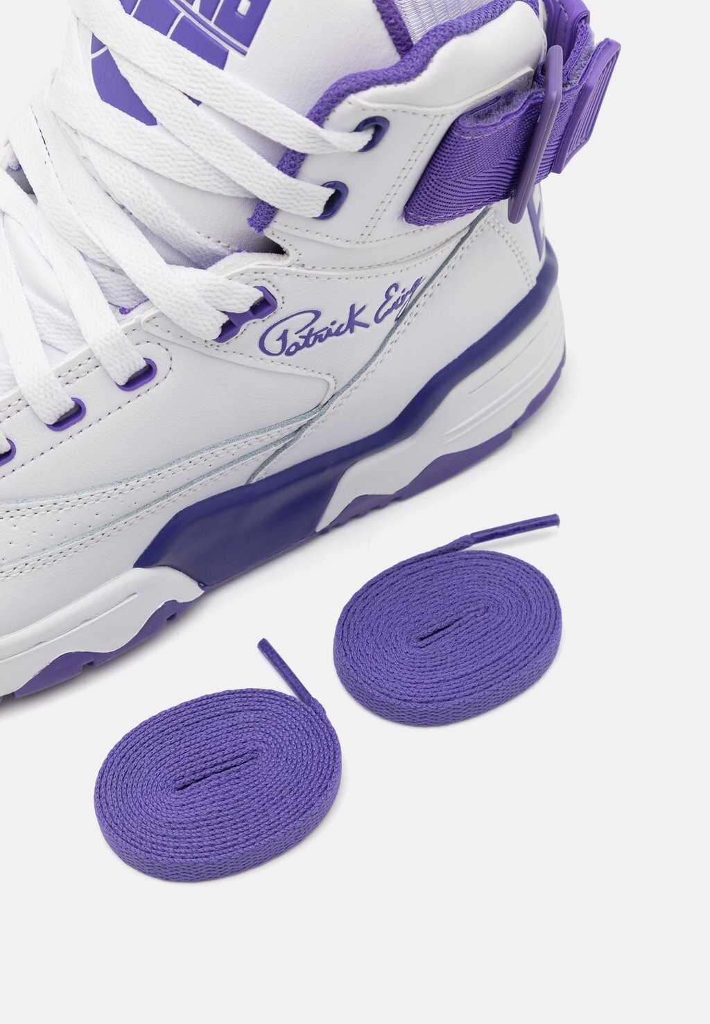 

Кроссовки 33 HI REAL MADRID UNISEX Patrick Ewing, белый